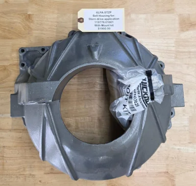 6LPA-STZP Flywheel Housing for Stern drive application. Bravo Stern drive or Yanmar ZT370. This is a “Take Off” part in a very good condition and we provide also the Quicksilver rear engine Mount Kit for Bravo ZZ.