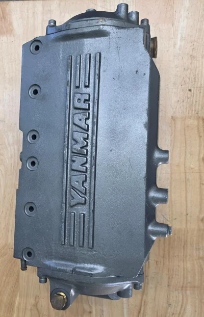 Yanmar 6LY2(A) Intercooler Housing.
This is a intercooler housing for Yanmar 6LYA and 6LY2 series, note that this housing is without using pre-heater glow plugs. Note that this is just the housing without inside Core. view 5