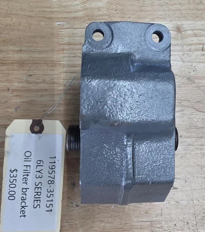 Yanmar 6LY3 Oil filter bracket. This is a “Take Off” oil filter bracket for all YANMAR 6LY3 series engines